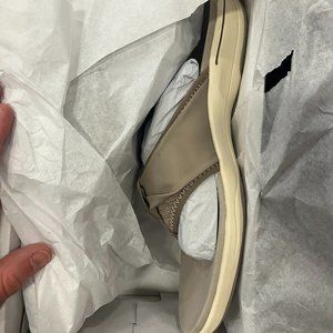 Earth Origins Saru Sonia - Women's Size 12